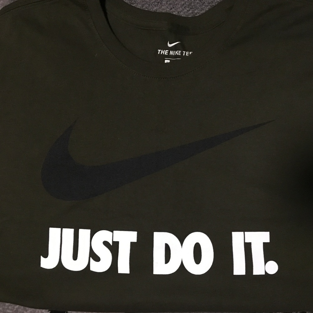 Nike T- Shirt